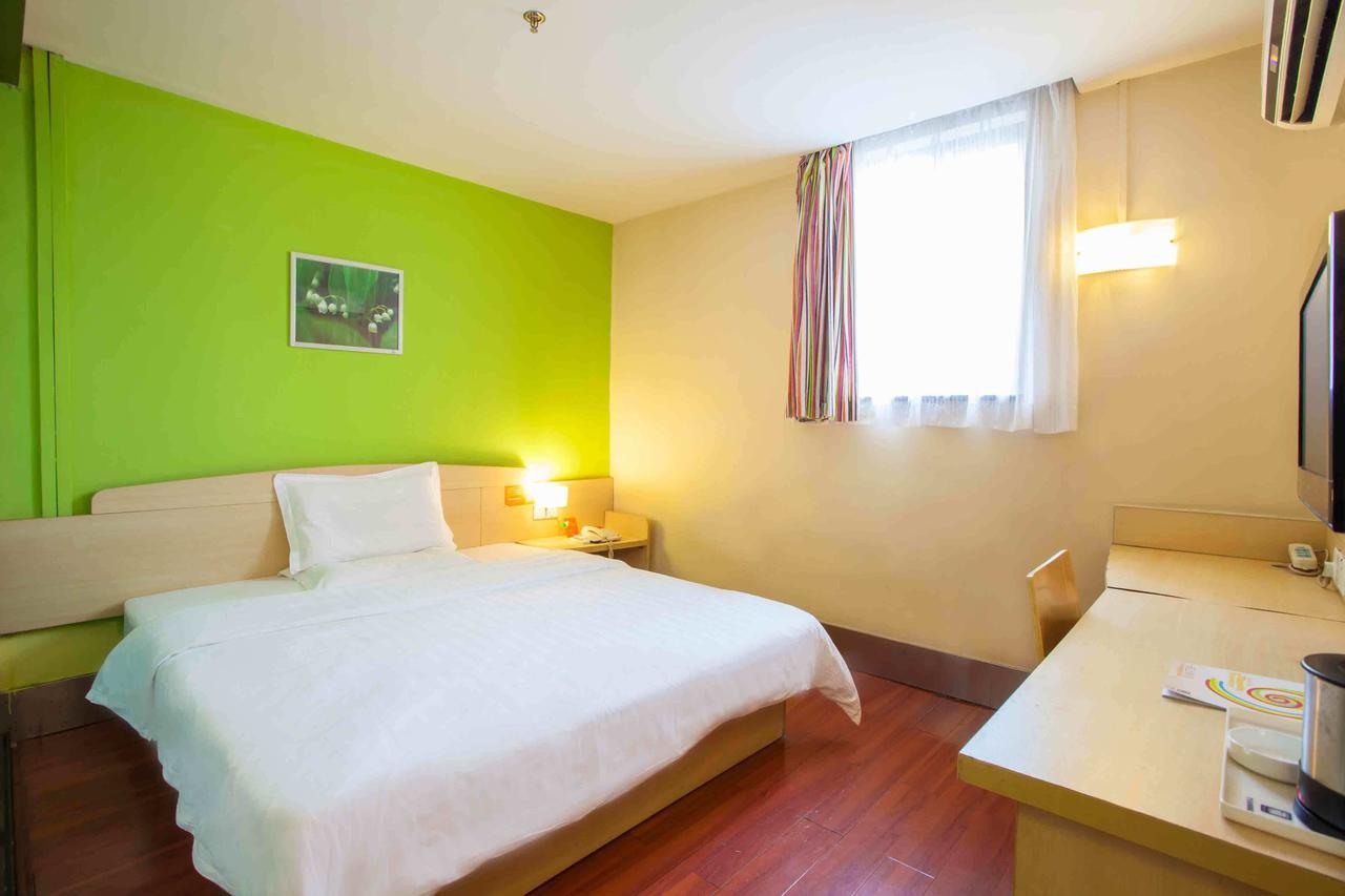 7Days Inn Wuhan Zhuankou Development Zone Jianghan University חדר תמונה