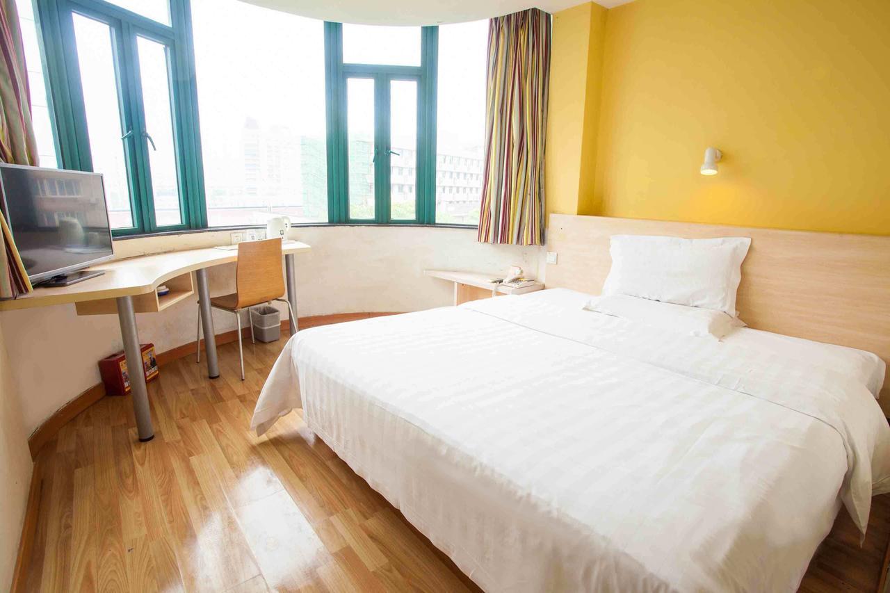 7Days Inn Wuhan Zhuankou Development Zone Jianghan University חדר תמונה