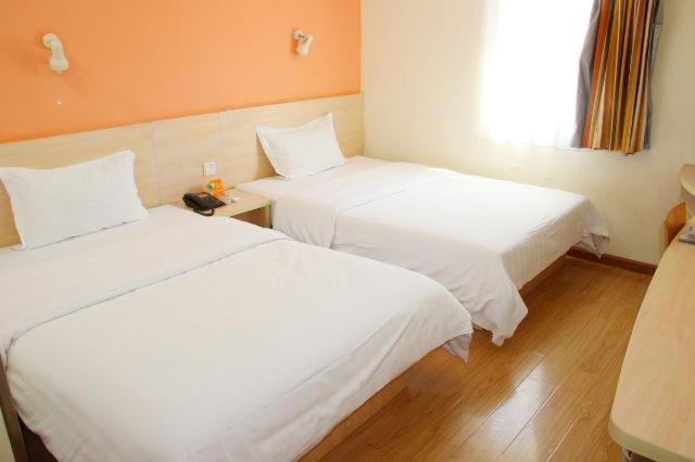7Days Inn Wuhan Zhuankou Development Zone Jianghan University מראה חיצוני תמונה